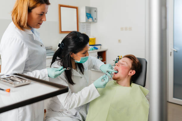 Best Weekend Emergency Dentist in Lake Sconsin, WI